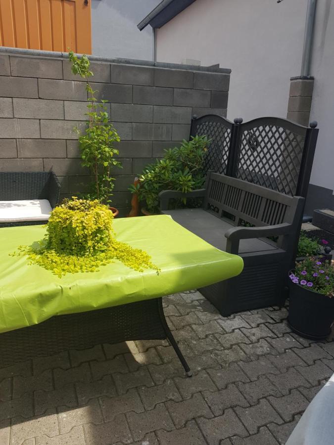 Gastehaus Nickolai Apartment Flomborn Luaran gambar