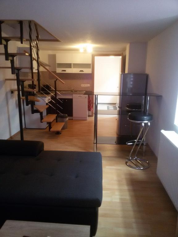 Gastehaus Nickolai Apartment Flomborn Luaran gambar