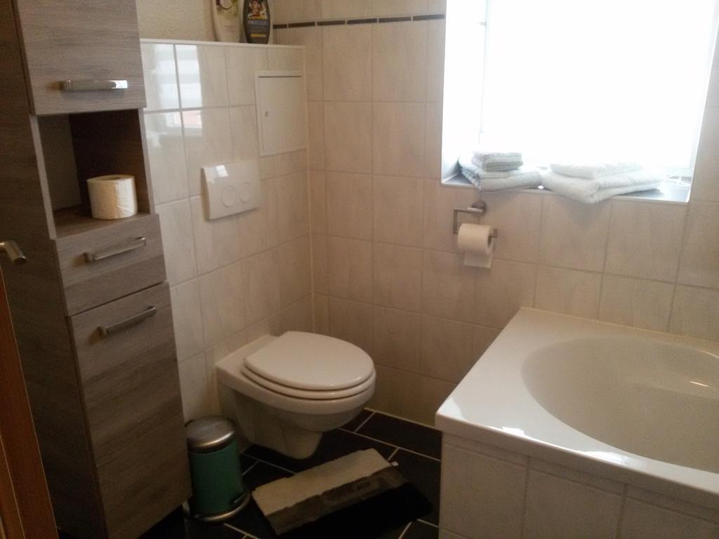 Gastehaus Nickolai Apartment Flomborn Luaran gambar