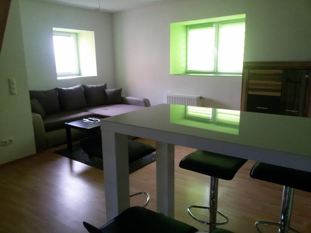 Gastehaus Nickolai Apartment Flomborn Luaran gambar